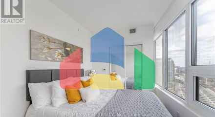 Residential - Single Family Home - Toronto, Canada - Canada