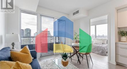 Residential - Single Family Home - Toronto, Canada - Canada