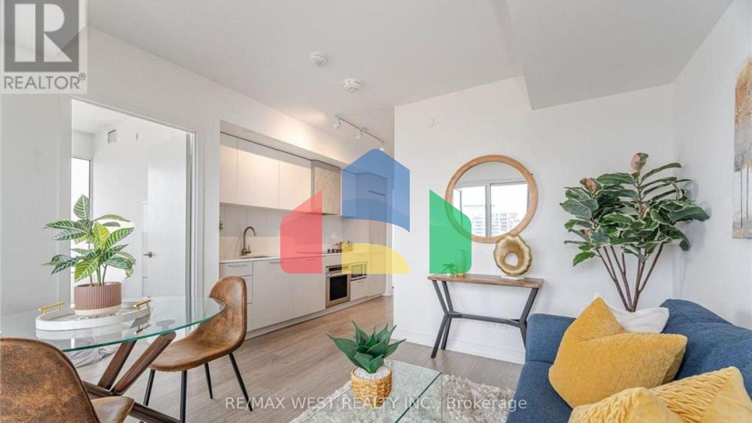 Residential - Single Family Home - Toronto, Canada - Canada