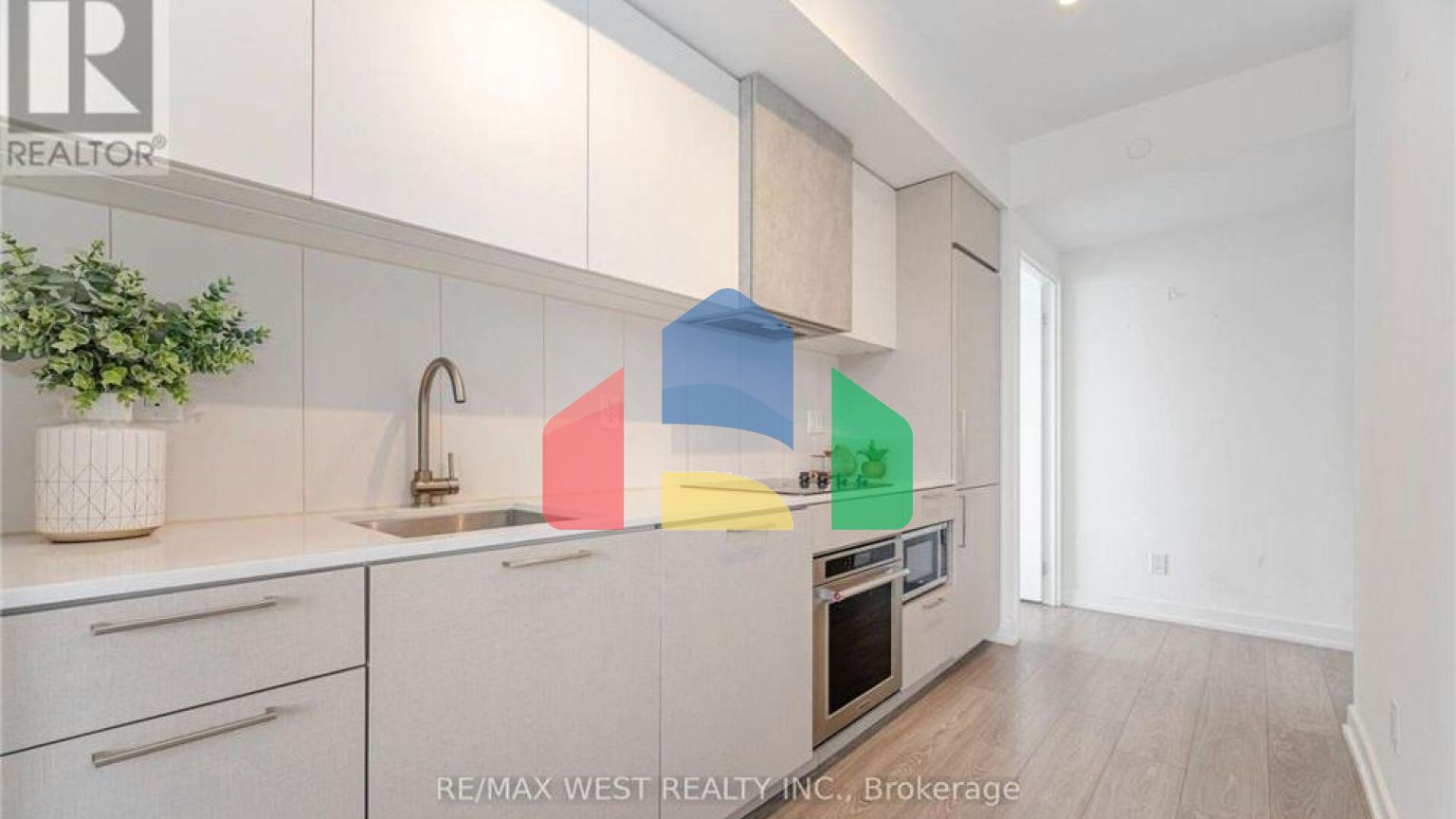 Residential - Single Family Home - Toronto, Canada - Canada