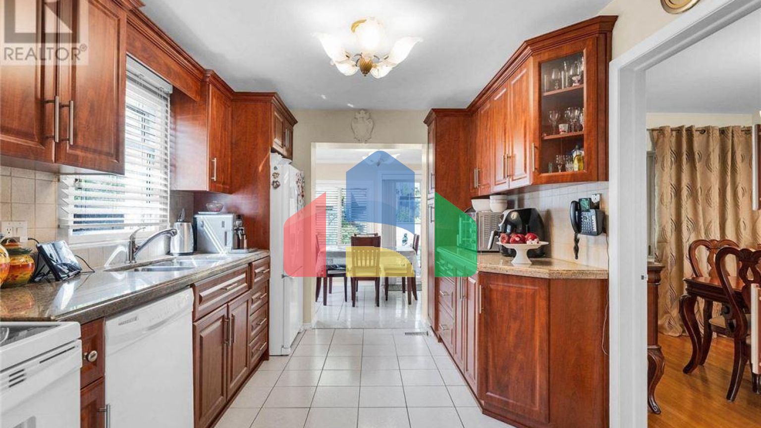 Residential - Single Family Home - Toronto, Canada - Canada