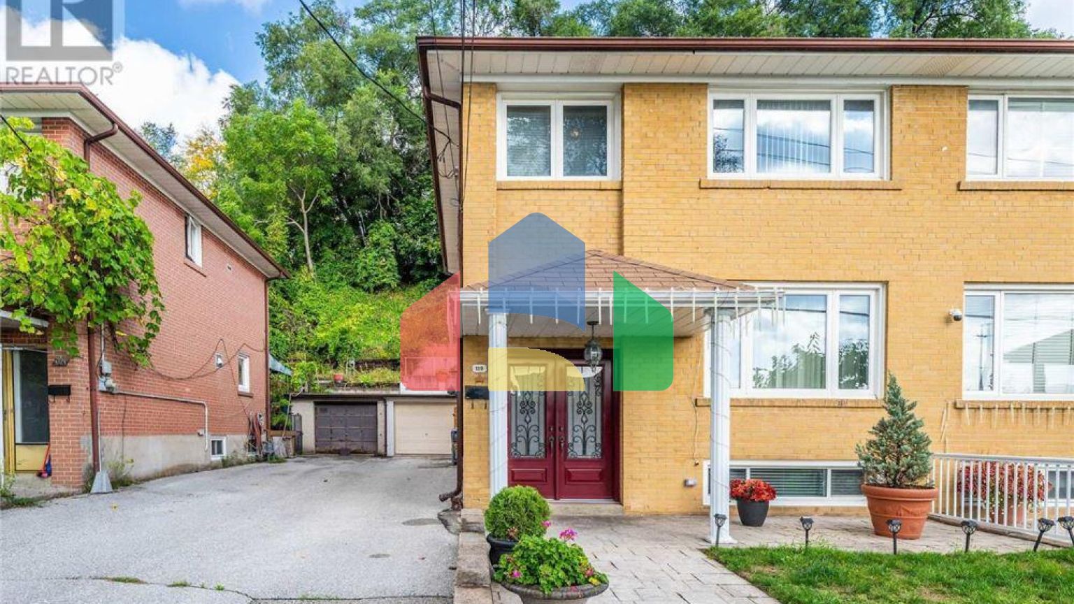 Residential - Single Family Home - Toronto, Canada - Canada