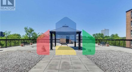 Residential - Single Family Home - Toronto, Canada - Canada