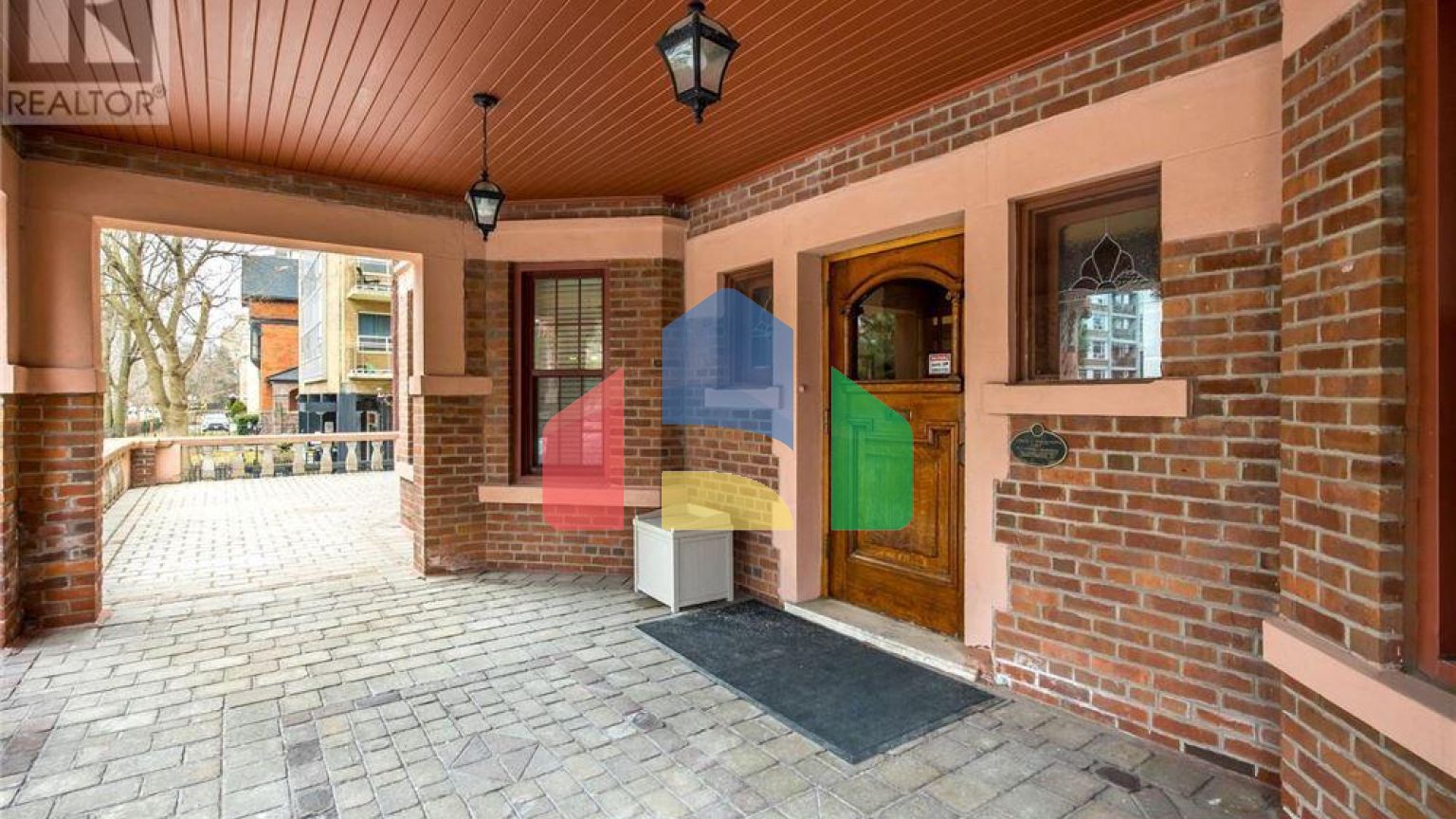 Residential - Single Family Home - Toronto, Canada - Canada