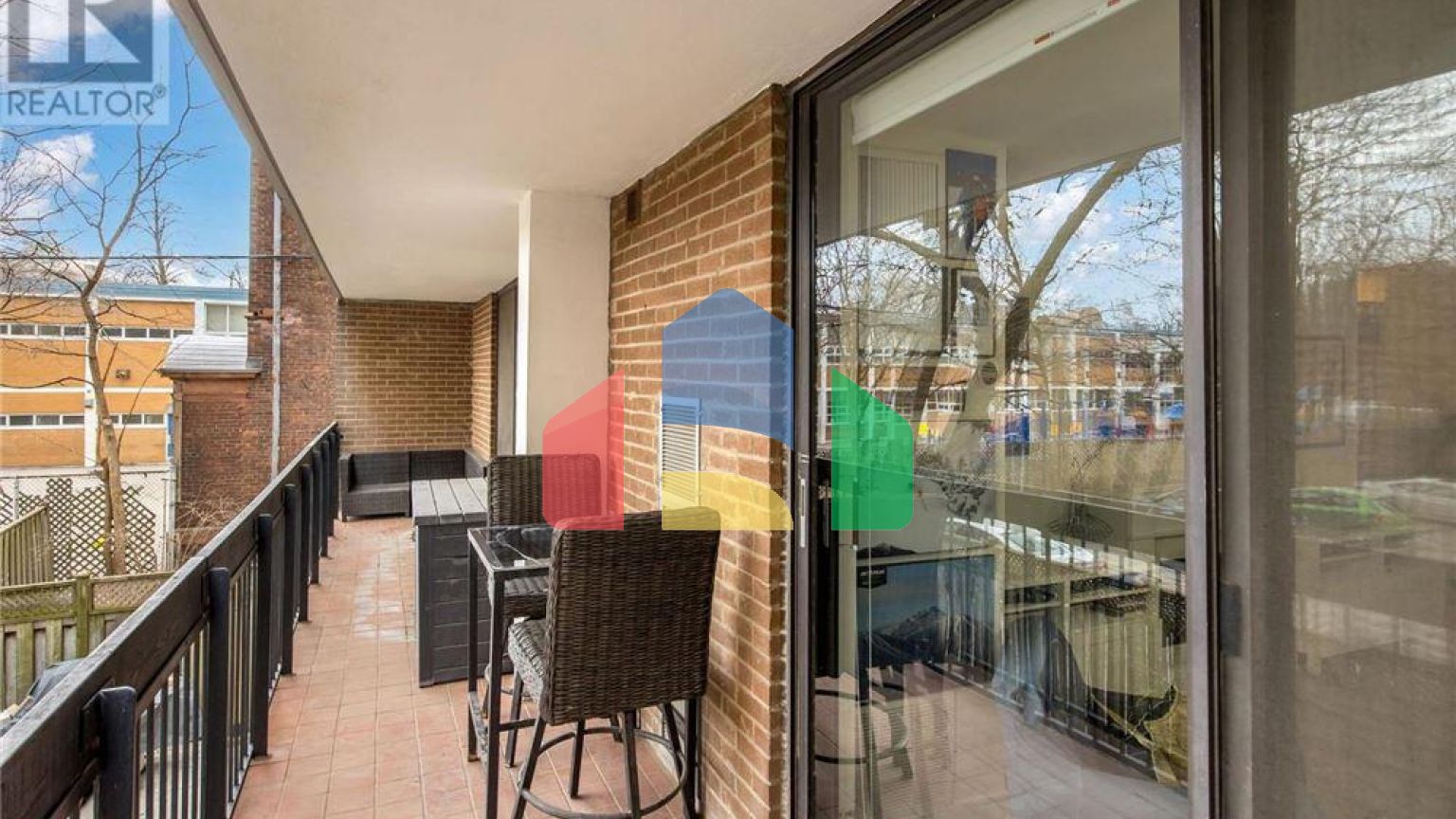 Residential - Single Family Home - Toronto, Canada - Canada