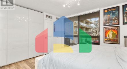 Residential - Single Family Home - Toronto, Canada - Canada