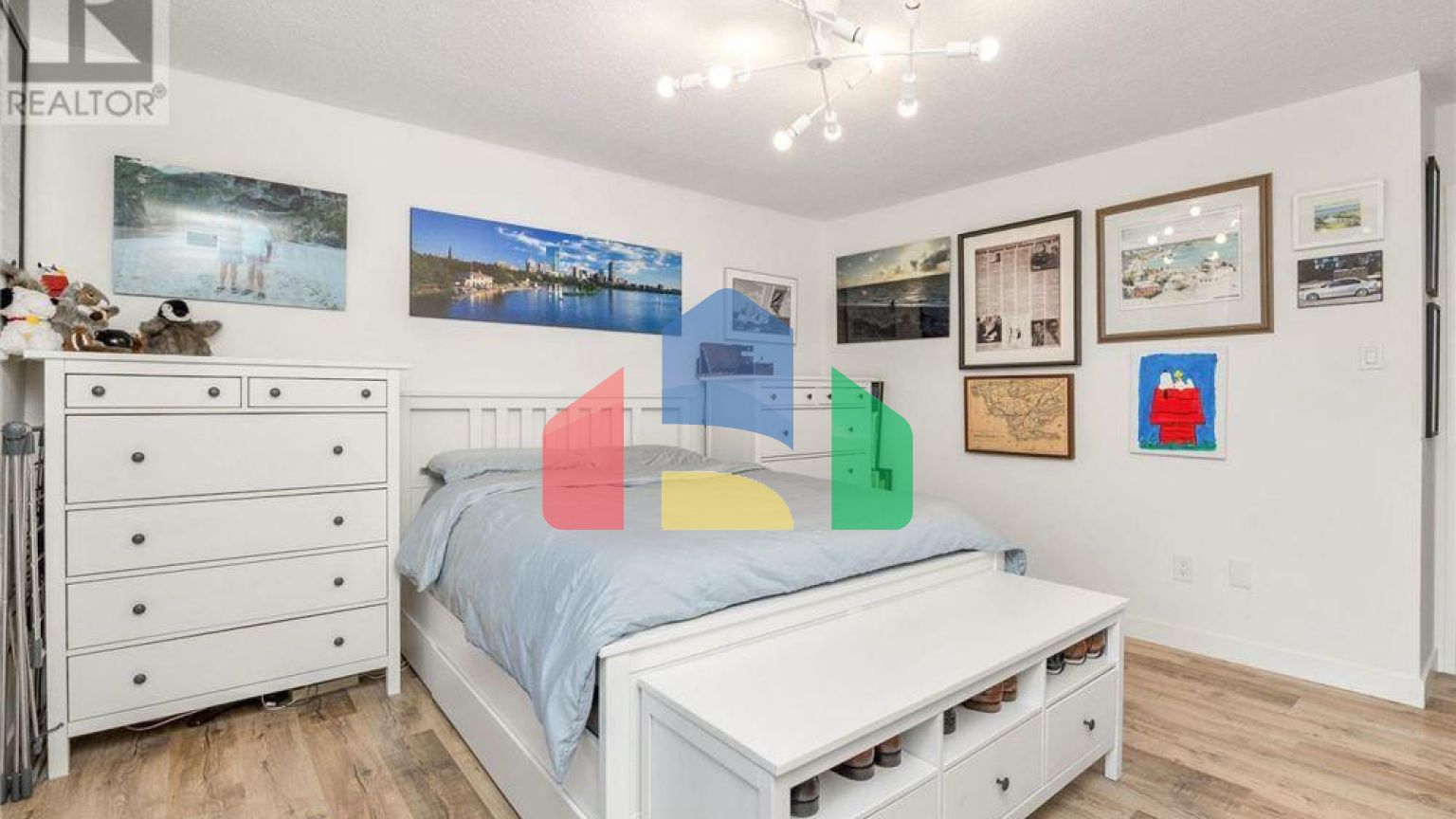 Residential - Single Family Home - Toronto, Canada - Canada