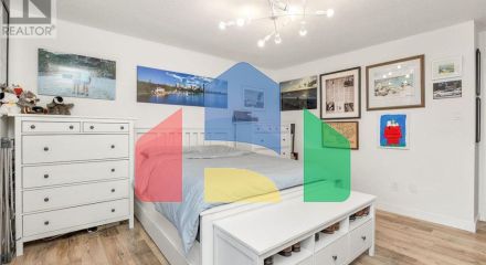 Residential - Single Family Home - Toronto, Canada - Canada