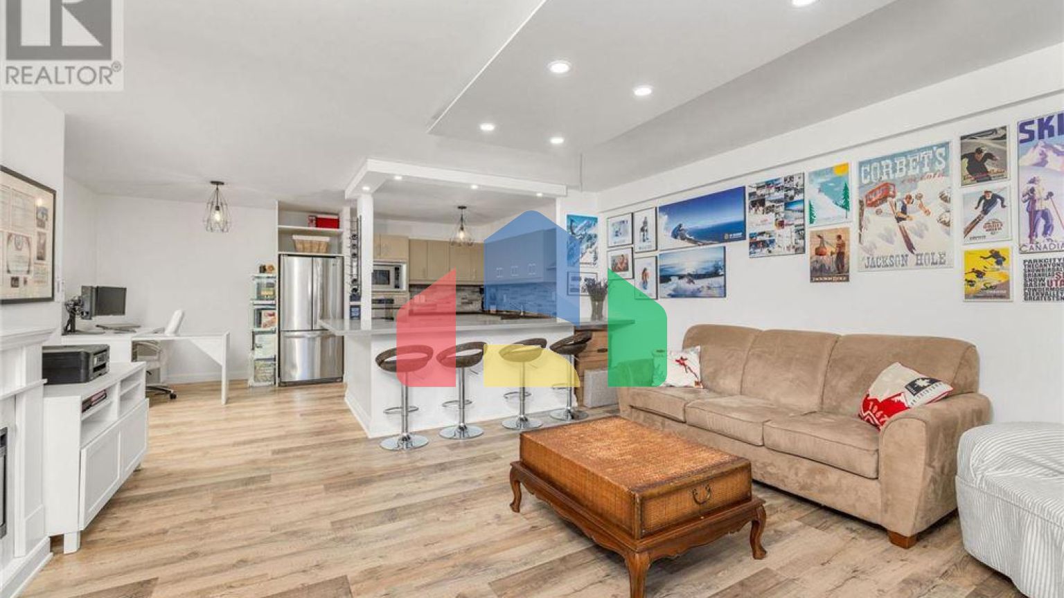 Residential - Single Family Home - Toronto, Canada - Canada