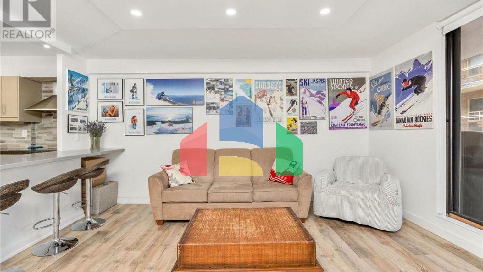 Residential - Single Family Home - Toronto, Canada - Canada