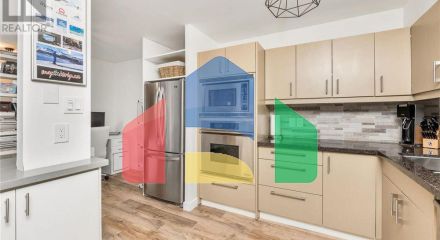 Residential - Single Family Home - Toronto, Canada - Canada