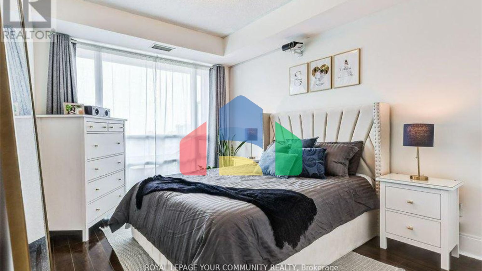 Residential - Condo/Apartment - Toronto, Canada - Canada