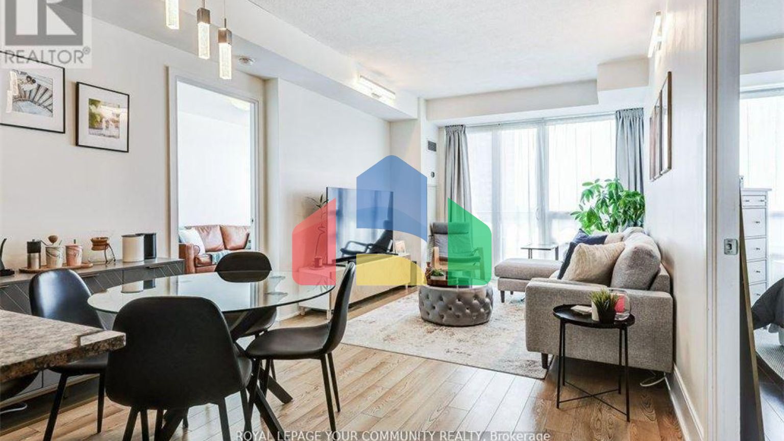Residential - Condo/Apartment - Toronto, Canada - Canada