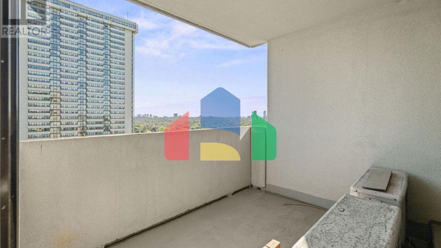 Residential - Condo/Apartment - Toronto, Canada - Canada