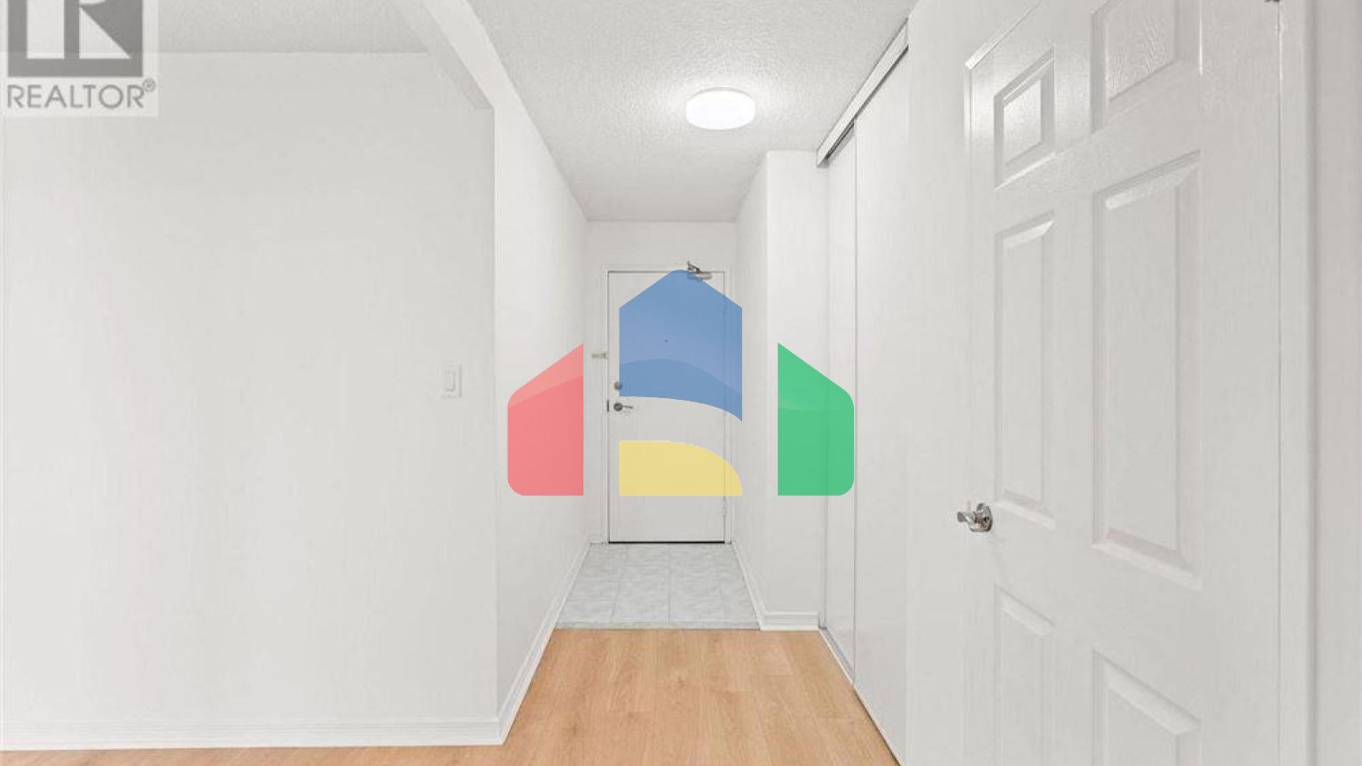 Residential - Condo/Apartment - Toronto, Canada - Canada