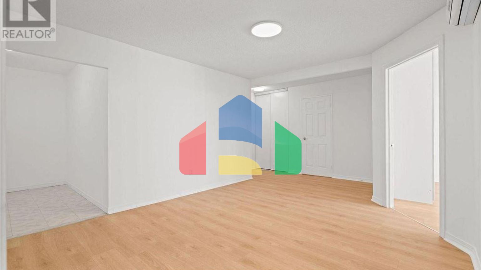 Residential - Condo/Apartment - Toronto, Canada - Canada