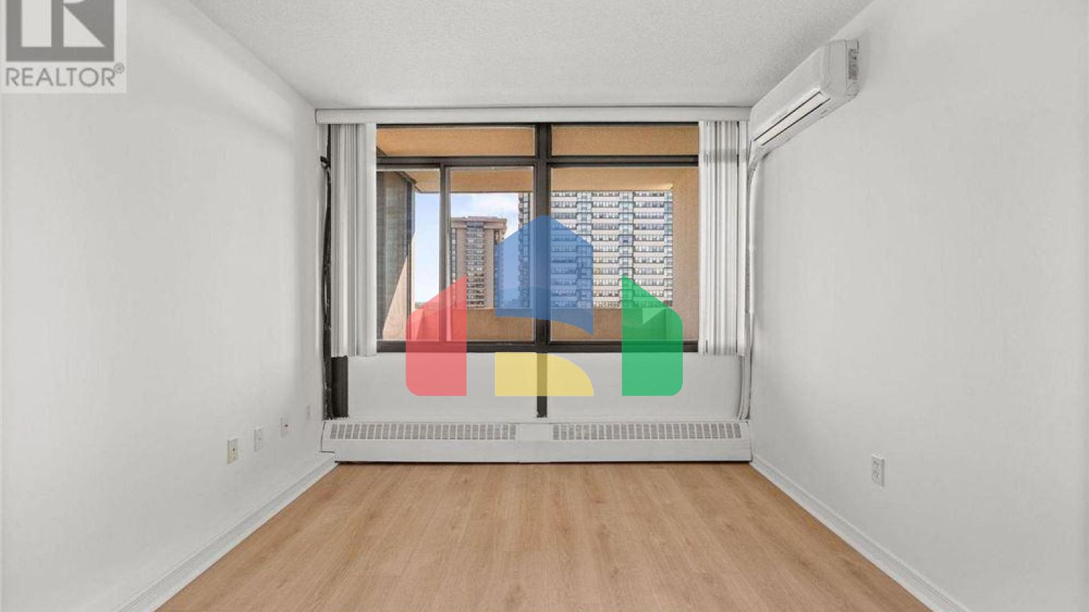 Residential - Condo/Apartment - Toronto, Canada - Canada