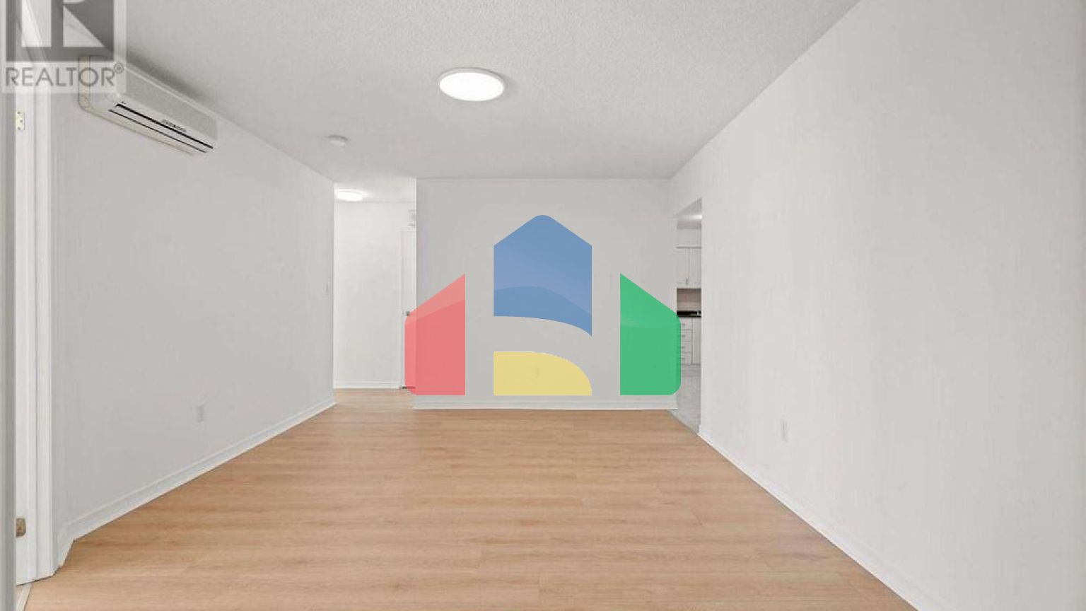 Residential - Condo/Apartment - Toronto, Canada - Canada