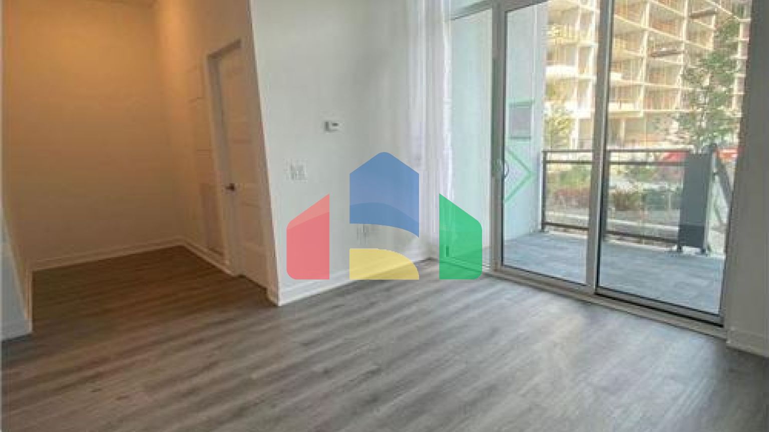 Residential - Condo/Apartment - Toronto, Canada - Canada