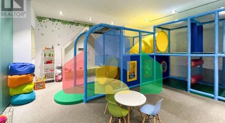 Residential - Single Family Home - Toronto, Canada - Canada