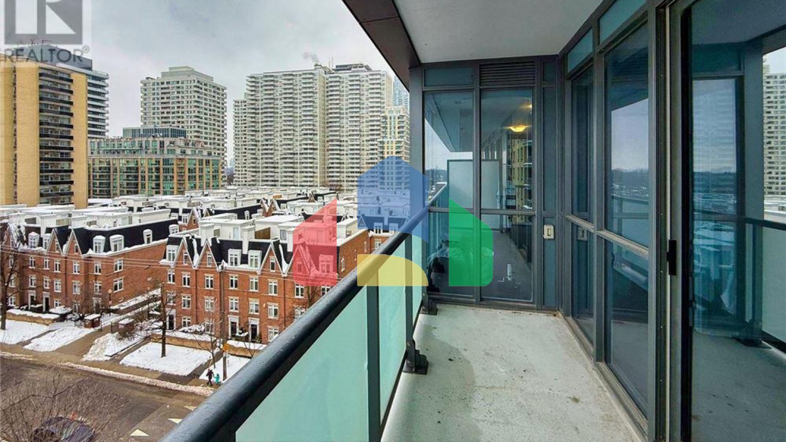 Residential - Single Family Home - Toronto, Canada - Canada