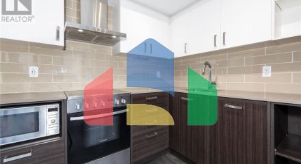 Residential - Single Family Home - Toronto, Canada - Canada