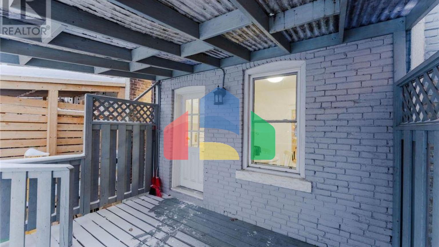 Residential - Single Family Home - Toronto, Canada - Canada