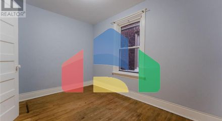 Residential - Single Family Home - Toronto, Canada - Canada