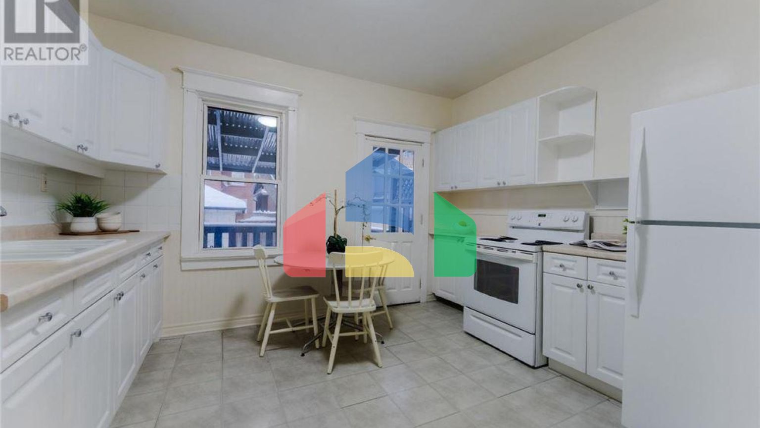 Residential - Single Family Home - Toronto, Canada - Canada