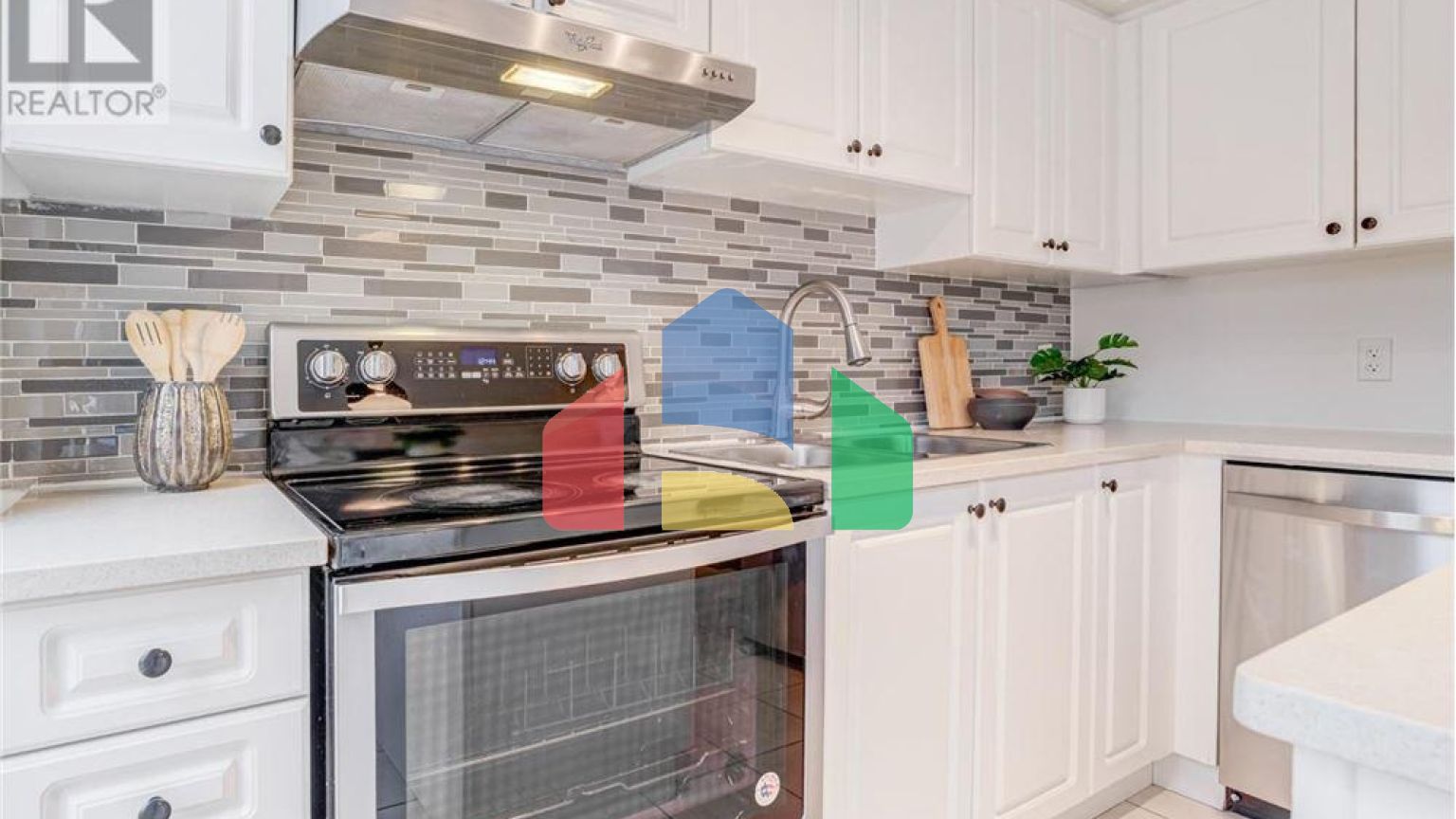 Residential - Single Family Home - Toronto, Canada - Canada