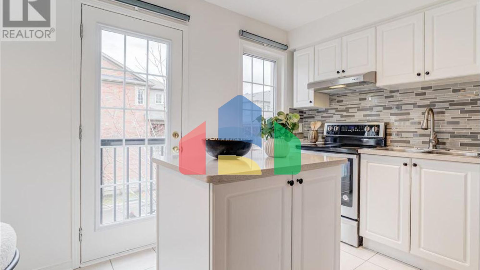 Residential - Single Family Home - Toronto, Canada - Canada