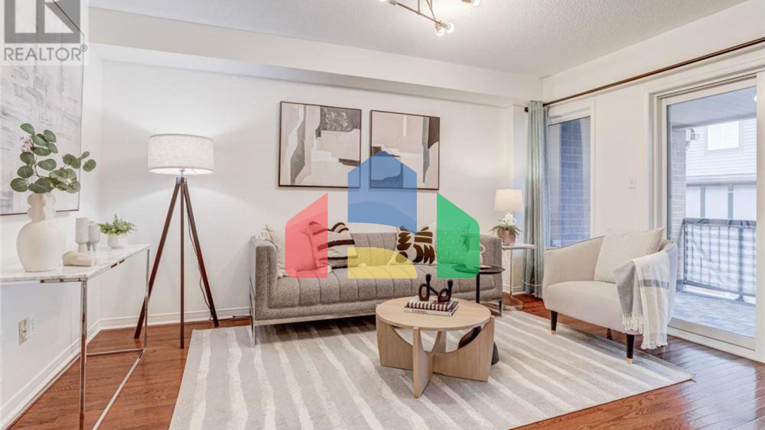 Residential - Single Family Home - Toronto, Canada - Canada