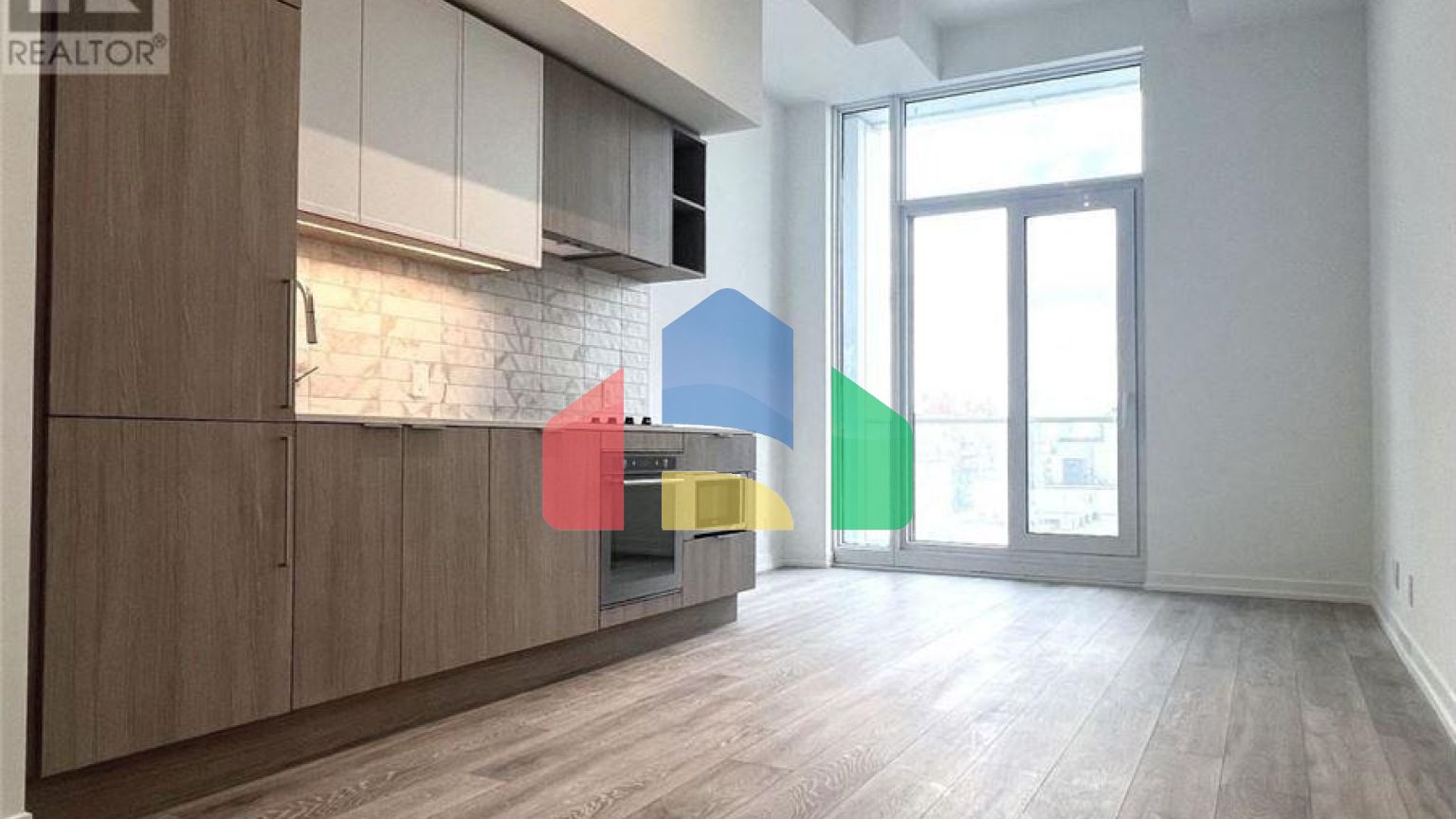 Residential - Condo/Apartment - Toronto, Canada - Canada