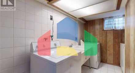 Residential - Single Family Home - Toronto, Canada - Canada