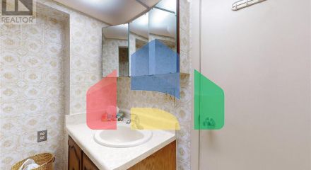 Residential - Single Family Home - Toronto, Canada - Canada