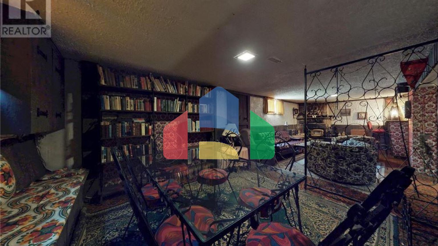 Residential - Single Family Home - Toronto, Canada - Canada