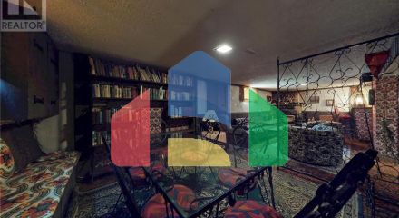 Residential - Single Family Home - Toronto, Canada - Canada