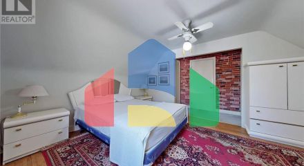 Residential - Single Family Home - Toronto, Canada - Canada