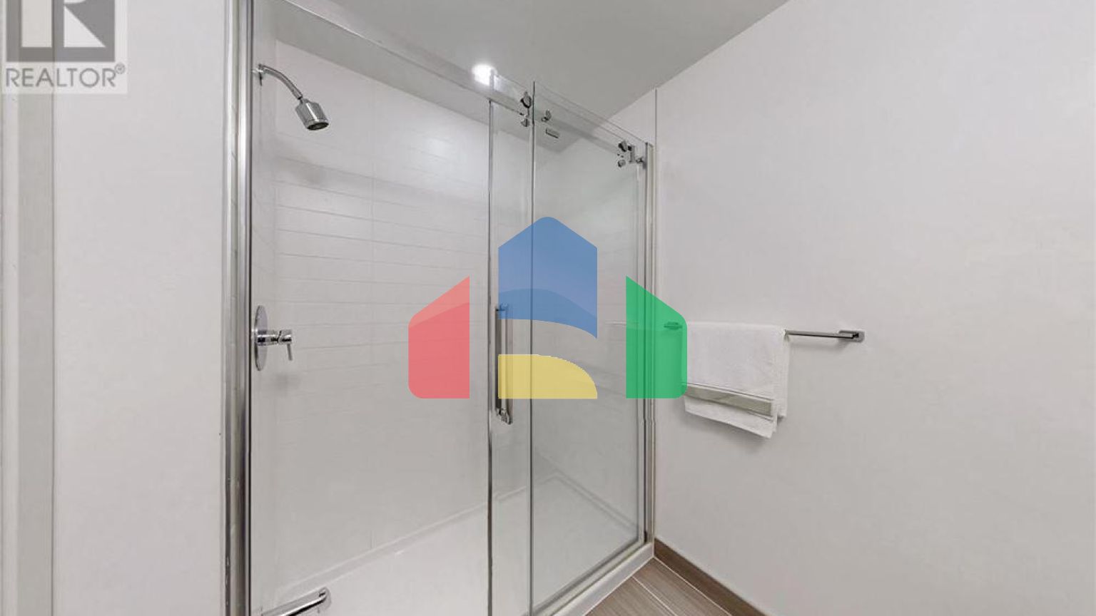 Residential - Condo/Apartment - Toronto, Canada - Canada