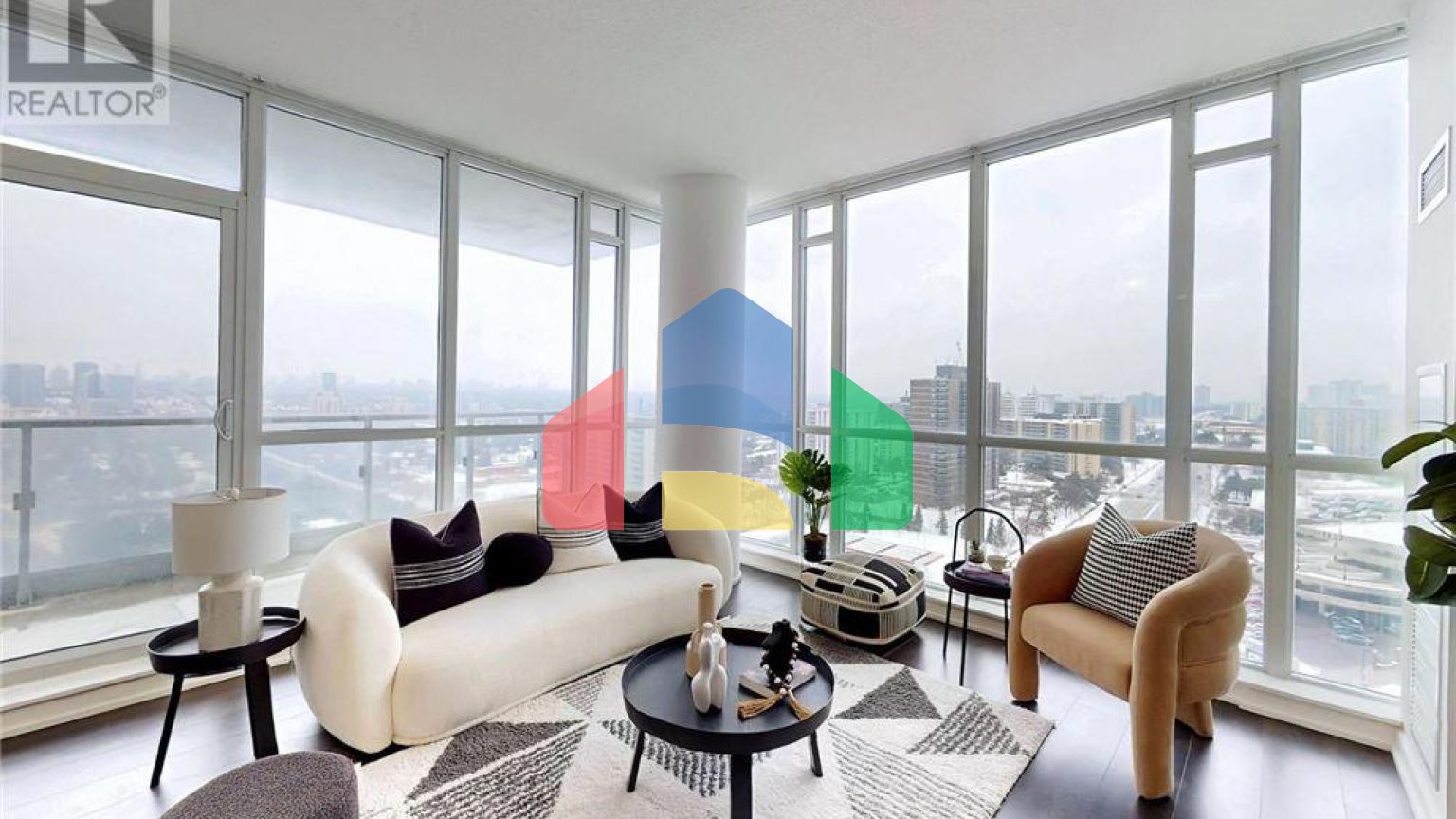 Residential - Condo/Apartment - Toronto, Canada - Canada