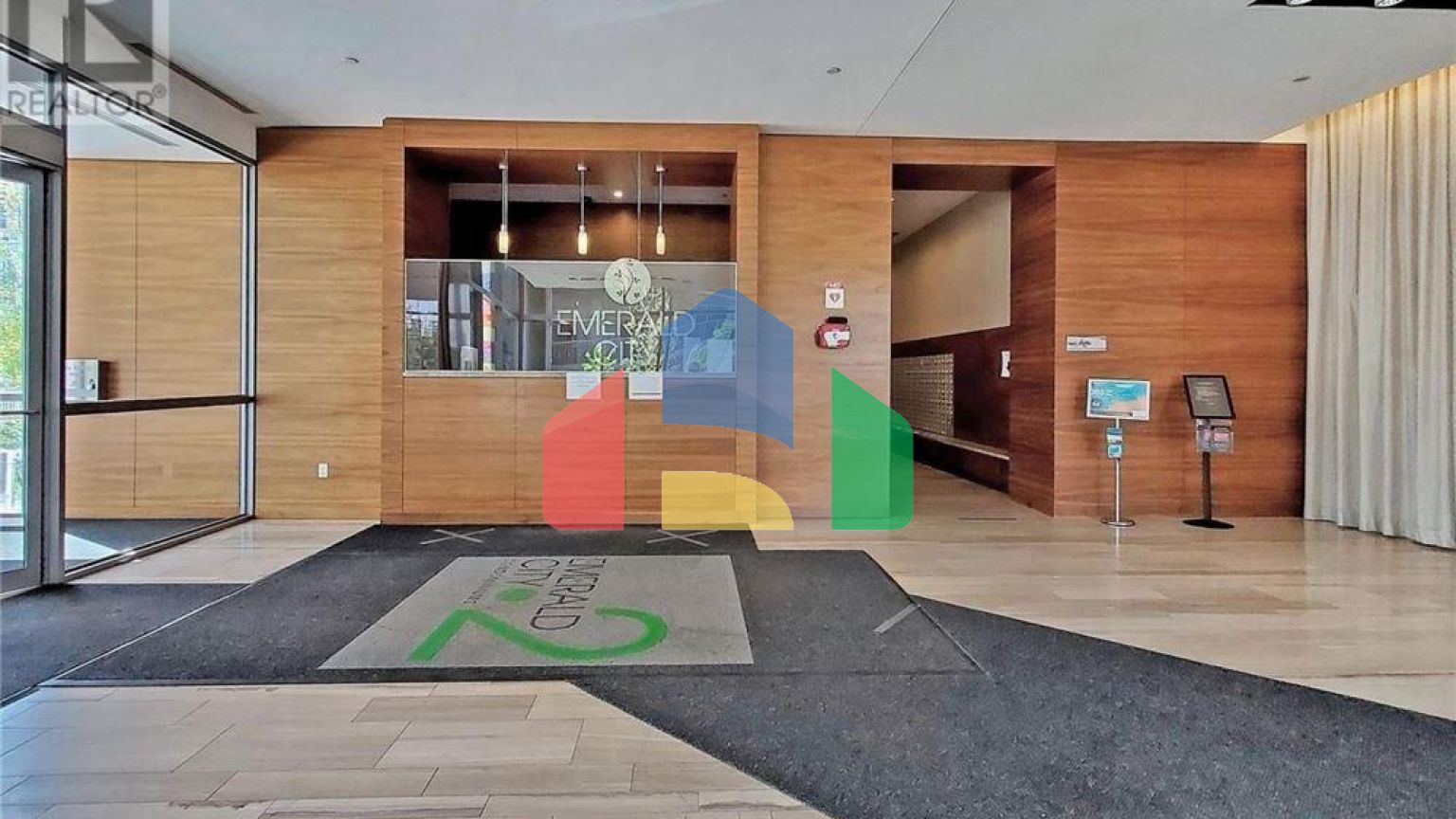 Residential - Condo/Apartment - Toronto, Canada - Canada