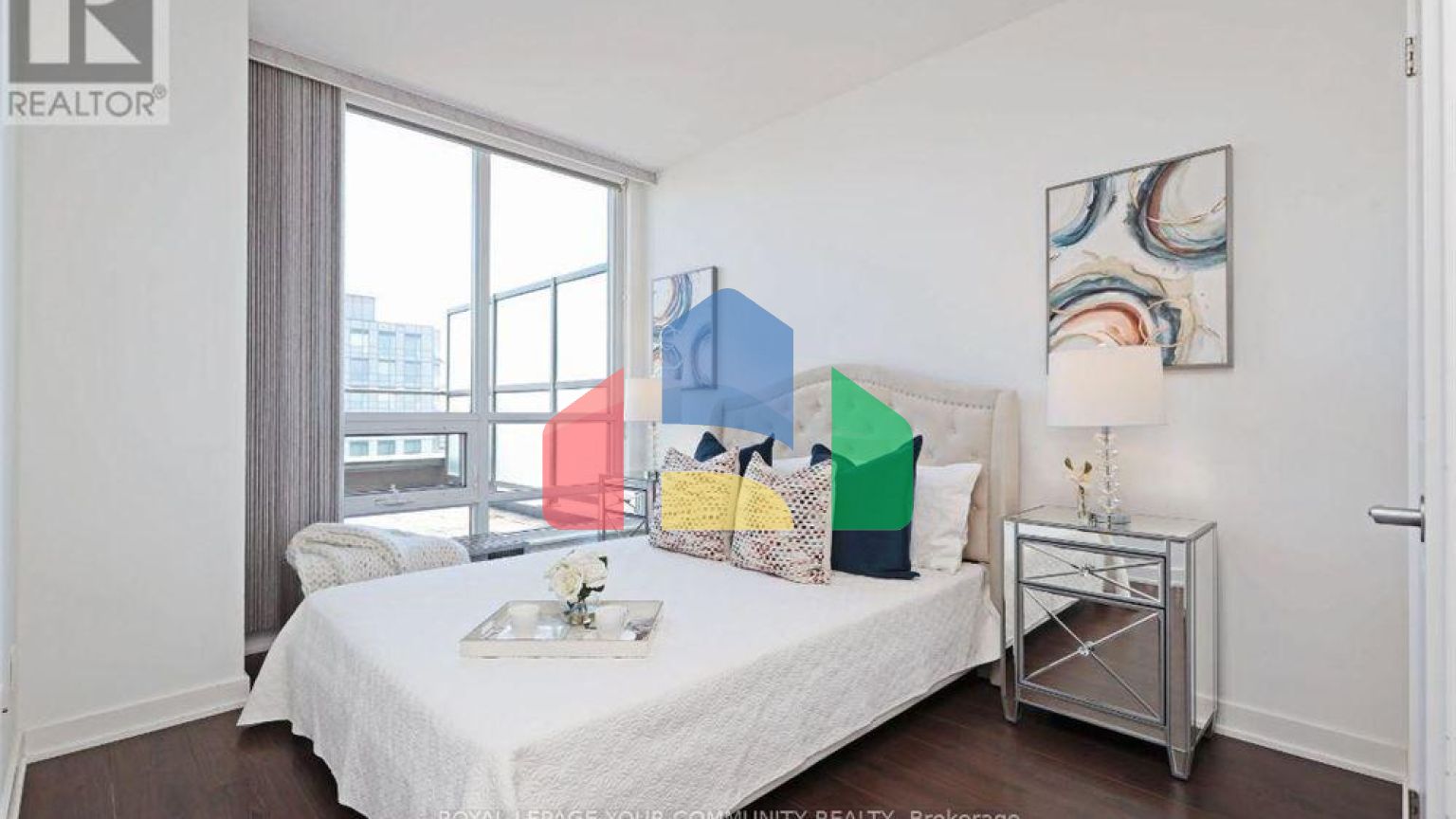 Residential - Single Family Home - Toronto, Canada - Canada