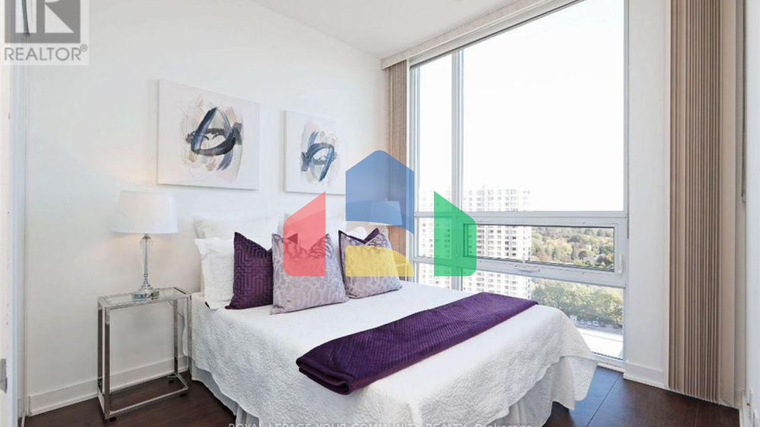 Residential - Single Family Home - Toronto, Canada - Canada