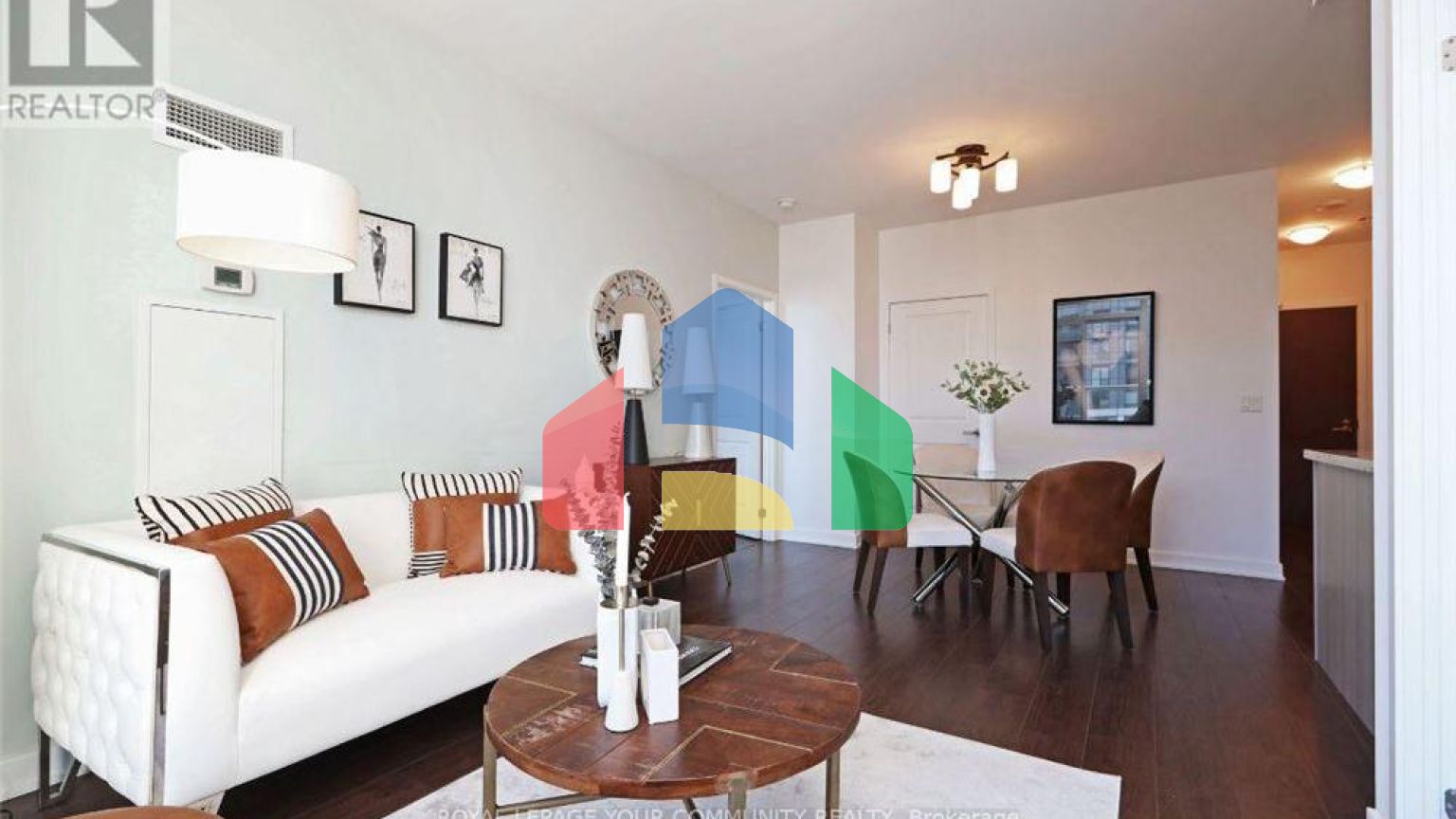 Residential - Single Family Home - Toronto, Canada - Canada