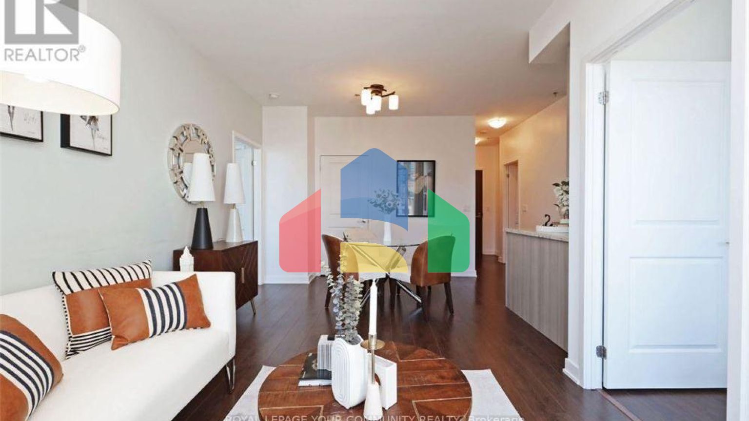 Residential - Single Family Home - Toronto, Canada - Canada