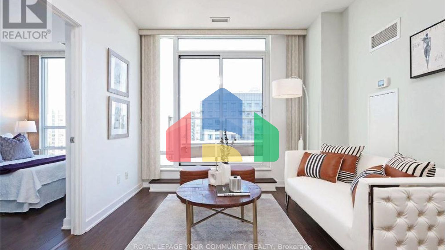 Residential - Single Family Home - Toronto, Canada - Canada