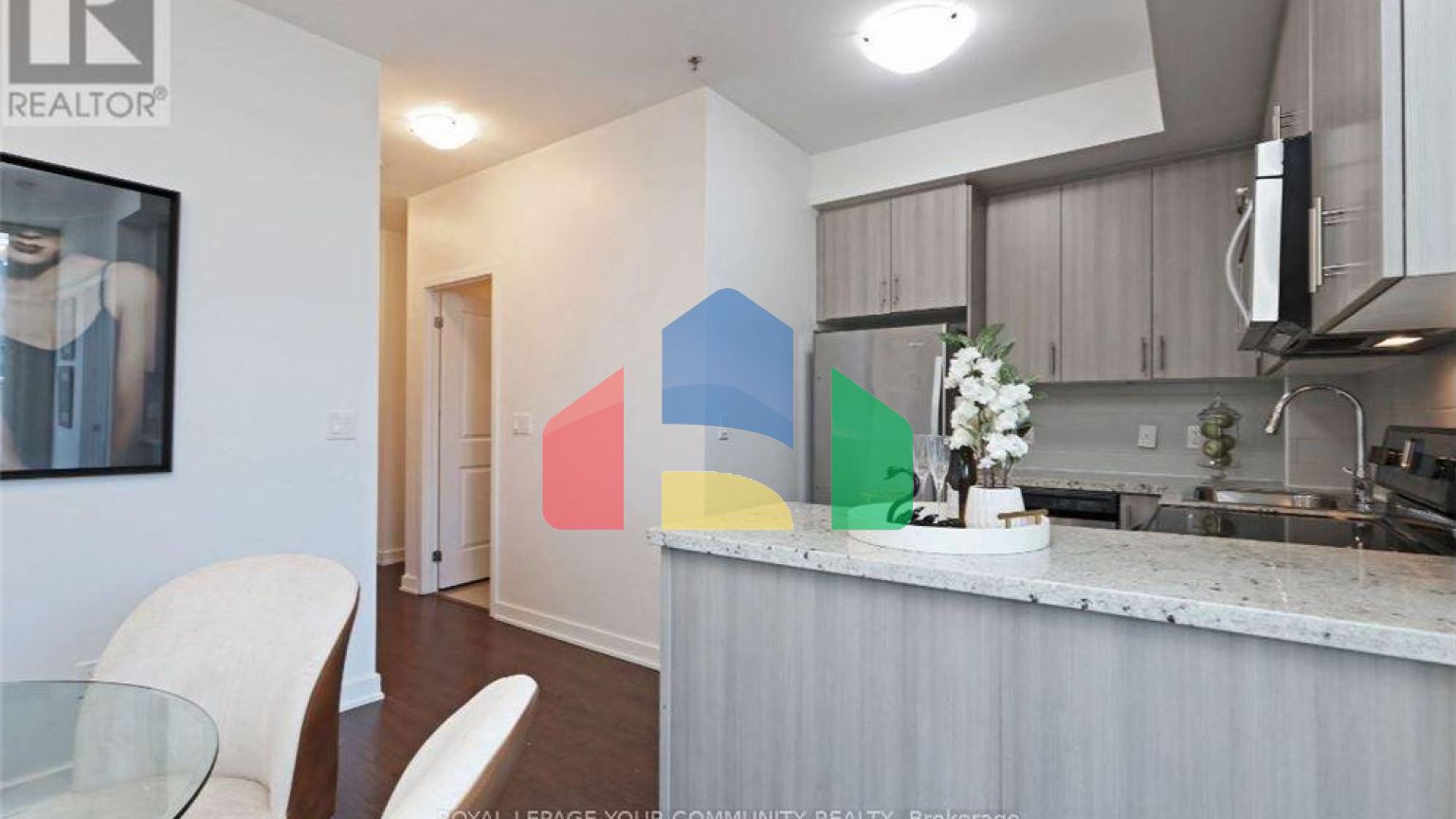 Residential - Single Family Home - Toronto, Canada - Canada