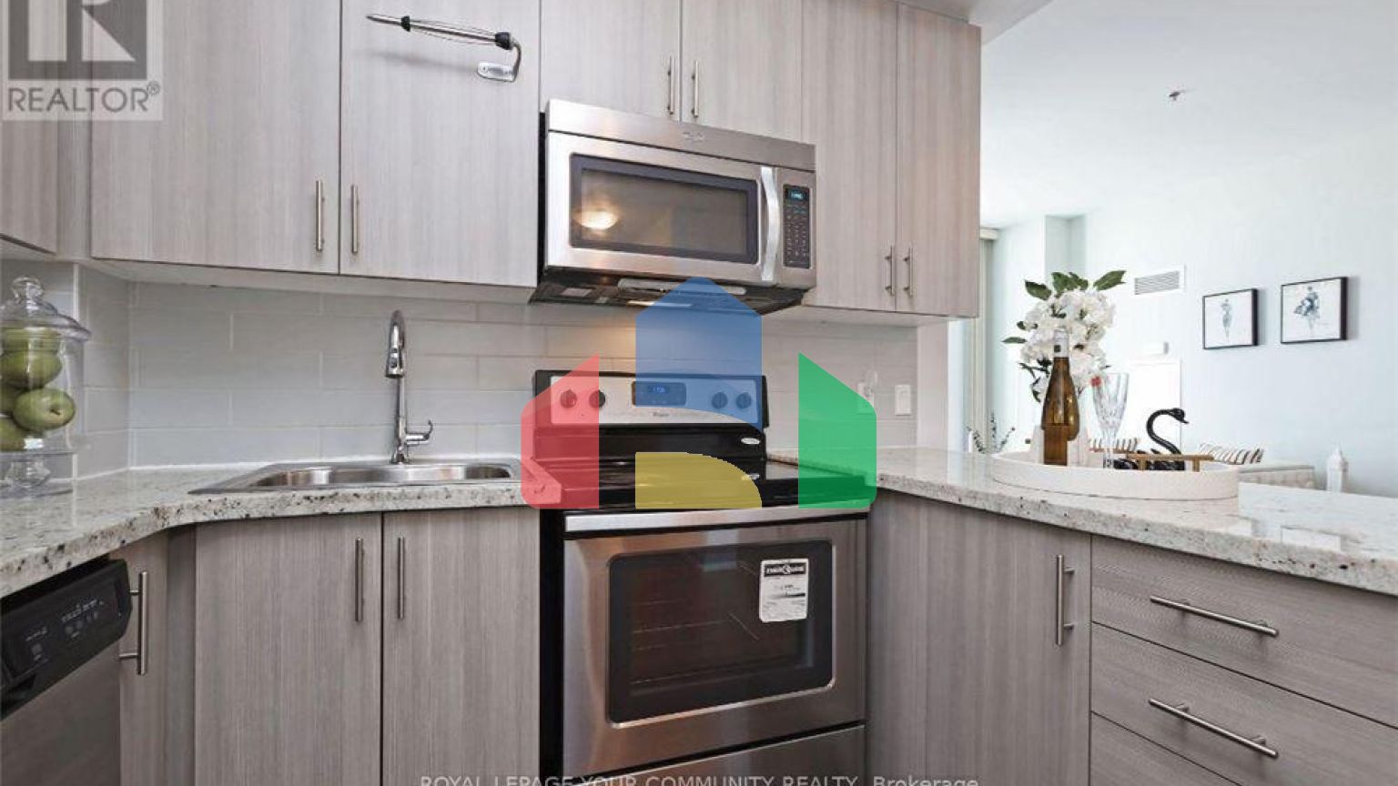 Residential - Single Family Home - Toronto, Canada - Canada