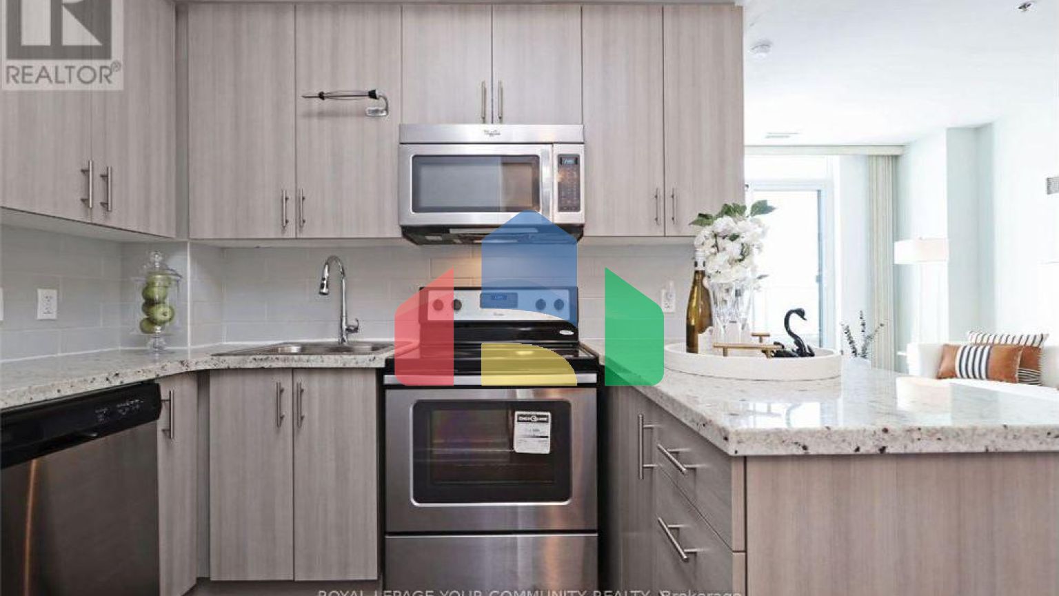 Residential - Single Family Home - Toronto, Canada - Canada