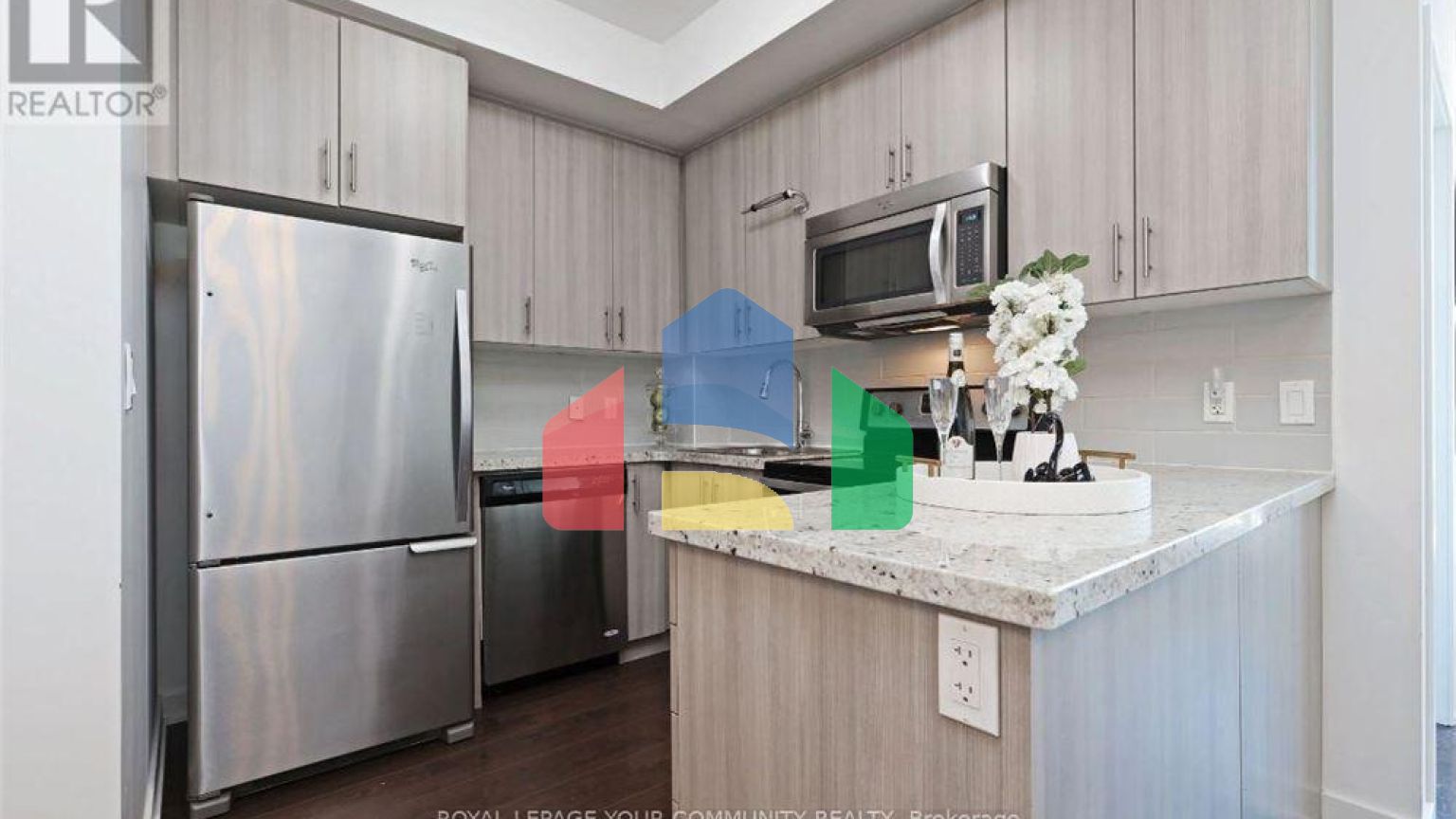 Residential - Single Family Home - Toronto, Canada - Canada